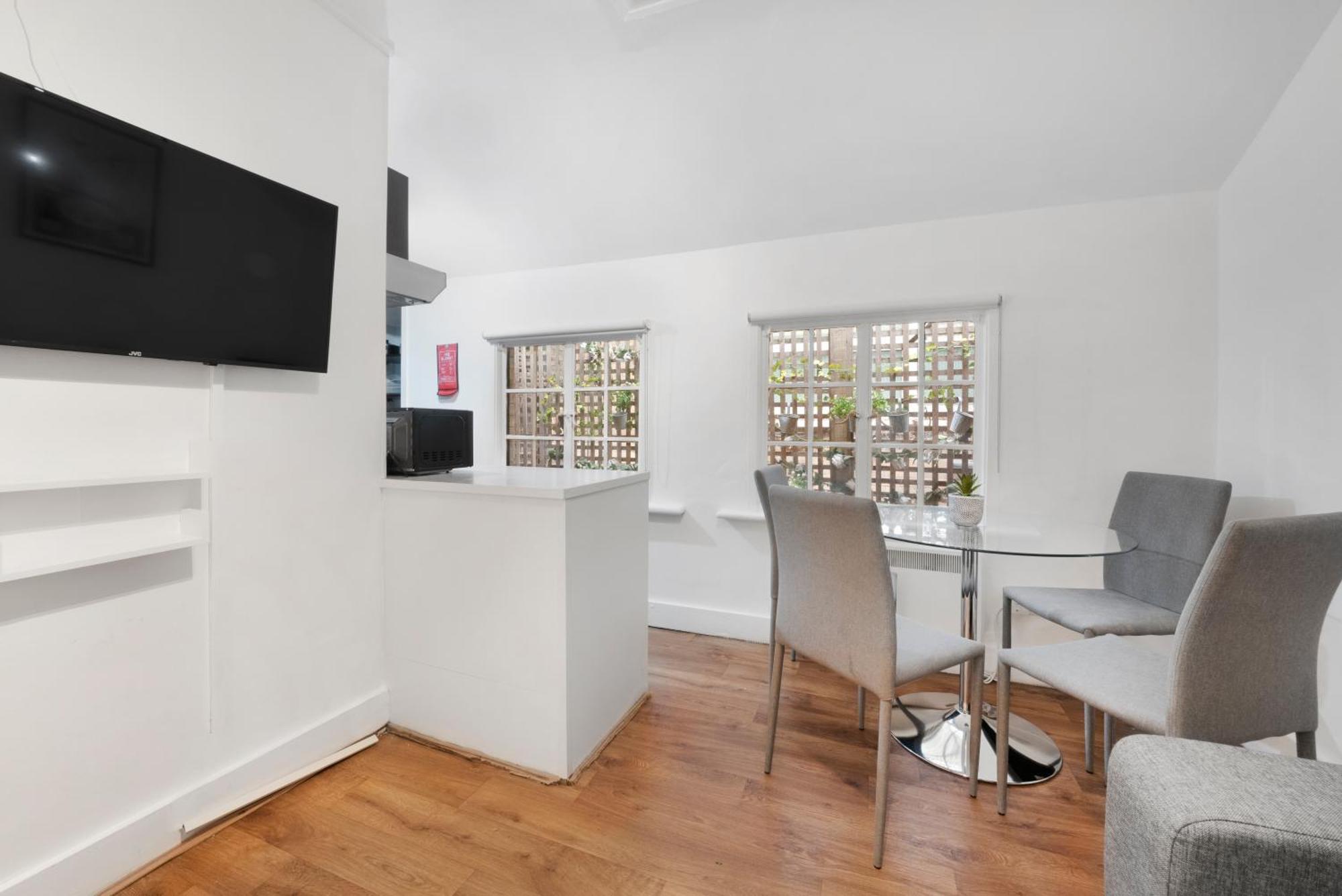 2 Bed Piccadilly Apartment 1 ロンドン エクステリア 写真